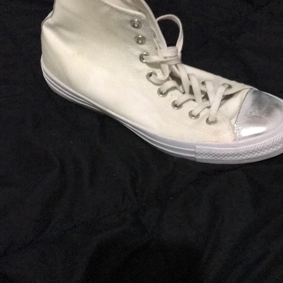 White sparkly converse high tops - Picture 2 of 3